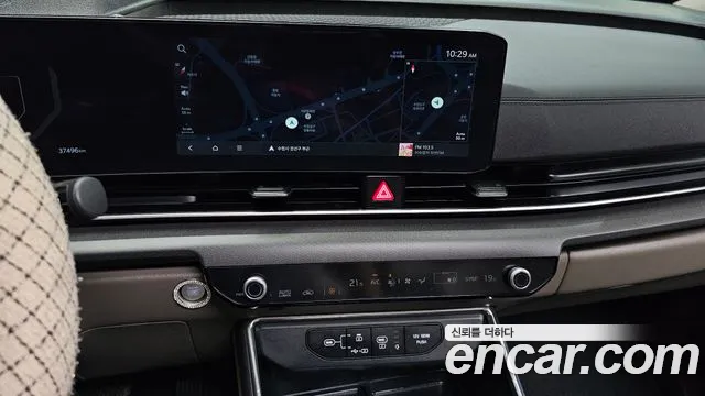 Kia Carnival 2023 thumb 12