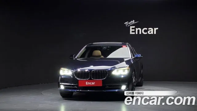 BMW 7-Series 2012 thumb 3