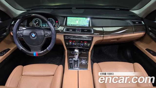 BMW 7-Series 2012 thumb 7