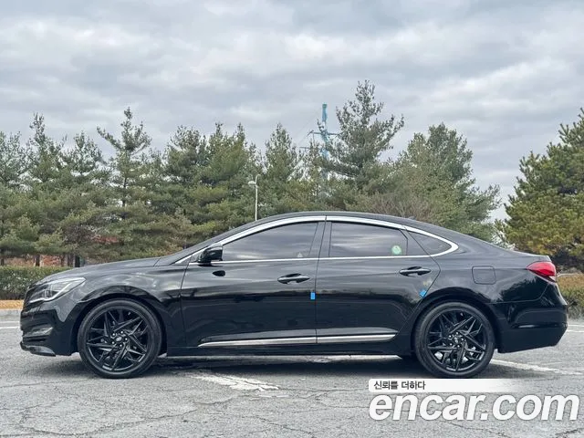 Hyundai Aslan 2014 thumb 3