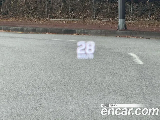 Hyundai Aslan 2014 thumb 10