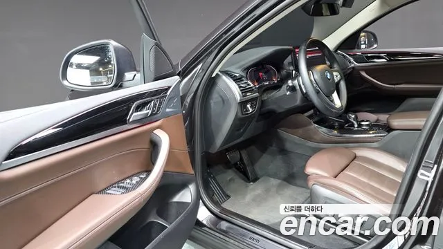 BMW X4 2023 thumb 10