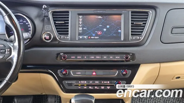 Kia Carnival 2020 thumb 12