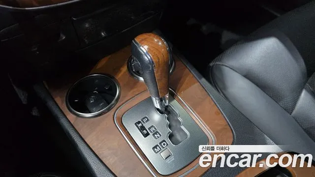 KG_Mobility_Ssangyong Chairman 2016 thumb 9