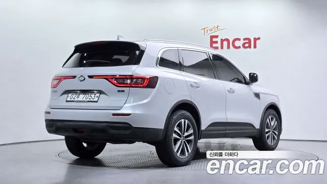 Renault-KoreaSamsung Koleos 2017 thumb 2