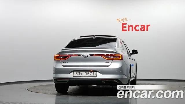 Renault-KoreaSamsung Megane 2016 thumb 4