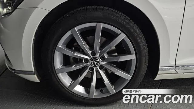 Volkswagen Passat (North America and China) 2021 thumb 5