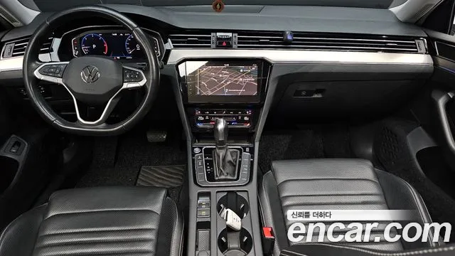 Volkswagen Passat (North America and China) 2021 thumb 7