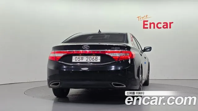 Hyundai Grandeur 2011 thumb 4