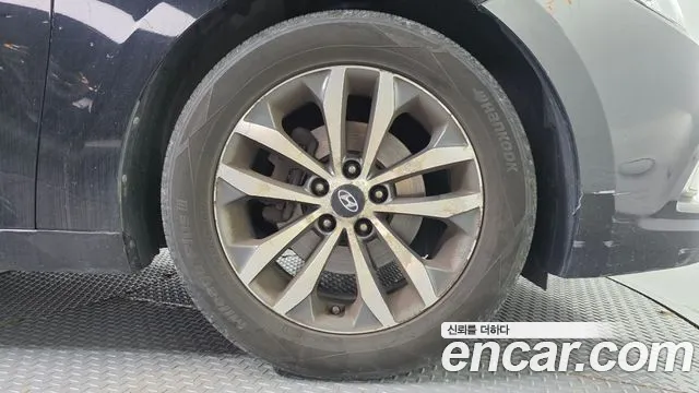 Hyundai Grandeur 2011 thumb 5