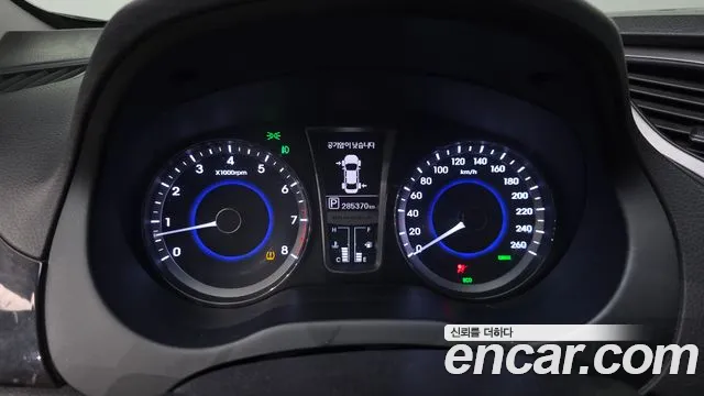 Hyundai Grandeur 2011 thumb 8