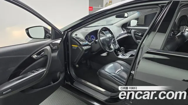 Hyundai Grandeur 2014 thumb 10