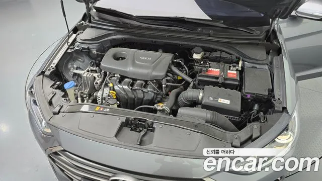 Hyundai Avante 2016 thumb 6