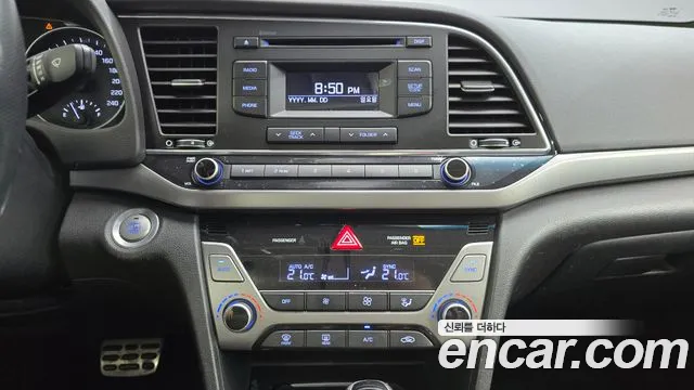 Hyundai Avante 2016 thumb 12