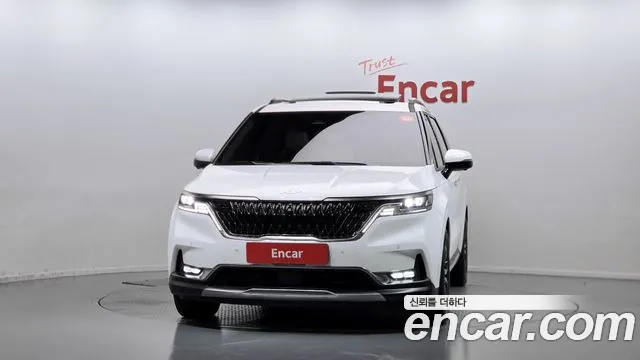 Kia Carnival 2023 thumb 3
