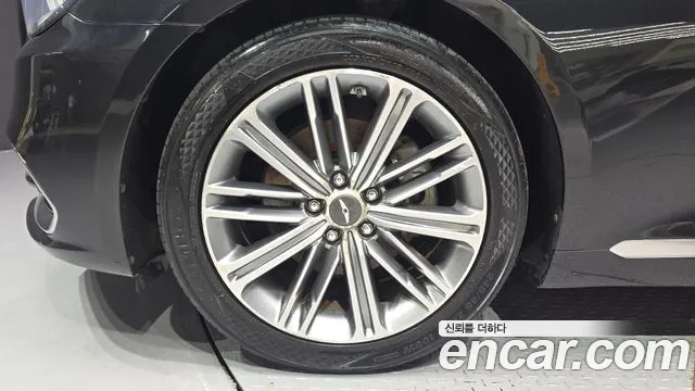 Genesis G80 2018 thumb 5