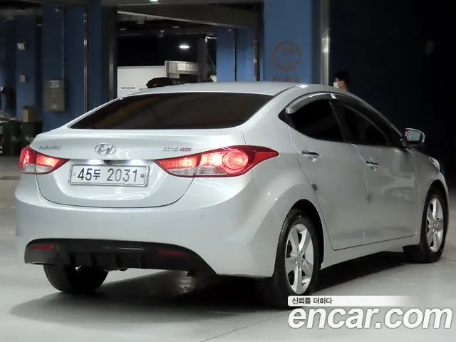 Hyundai Avante 2010 thumb 2