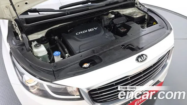Kia Carnival 2017 thumb 6