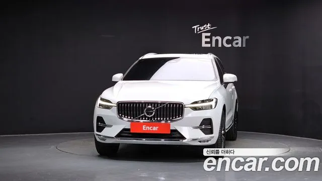 Volvo XC60 2023 thumb 2