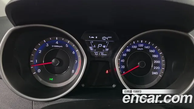 Hyundai Avante 2013 thumb 8