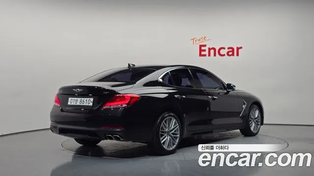 Genesis G70 2019 thumb 2