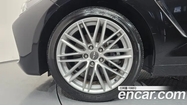 Genesis G70 2019 thumb 5