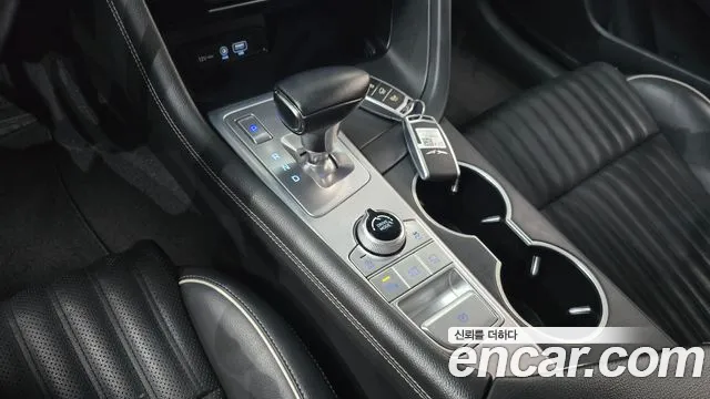 Genesis G70 2019 thumb 9