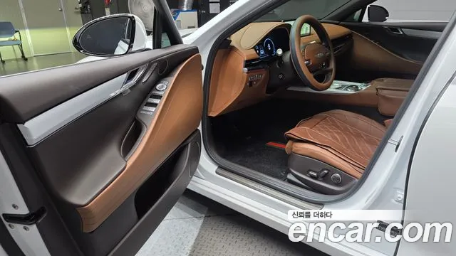 Genesis G80 2022 thumb 10