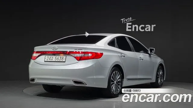Hyundai Grandeur 2014 thumb 2