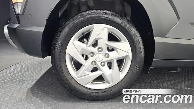 Hyundai Kona 2023 thumb 4