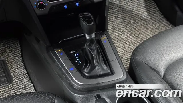 Hyundai Avante 2017 thumb 9