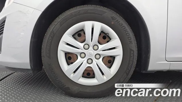 ChevroletGMDaewoo Cruze 2013 thumb 5