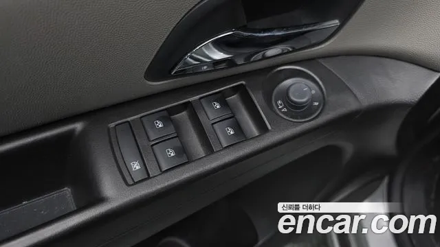 ChevroletGMDaewoo Cruze 2013 thumb 11