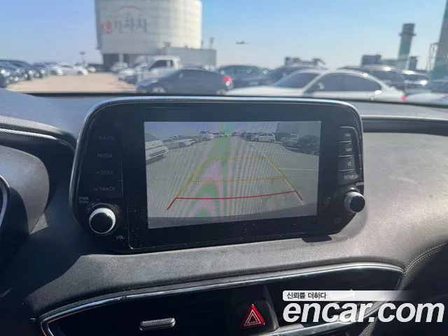 Hyundai Santa Fe 2019 thumb 4