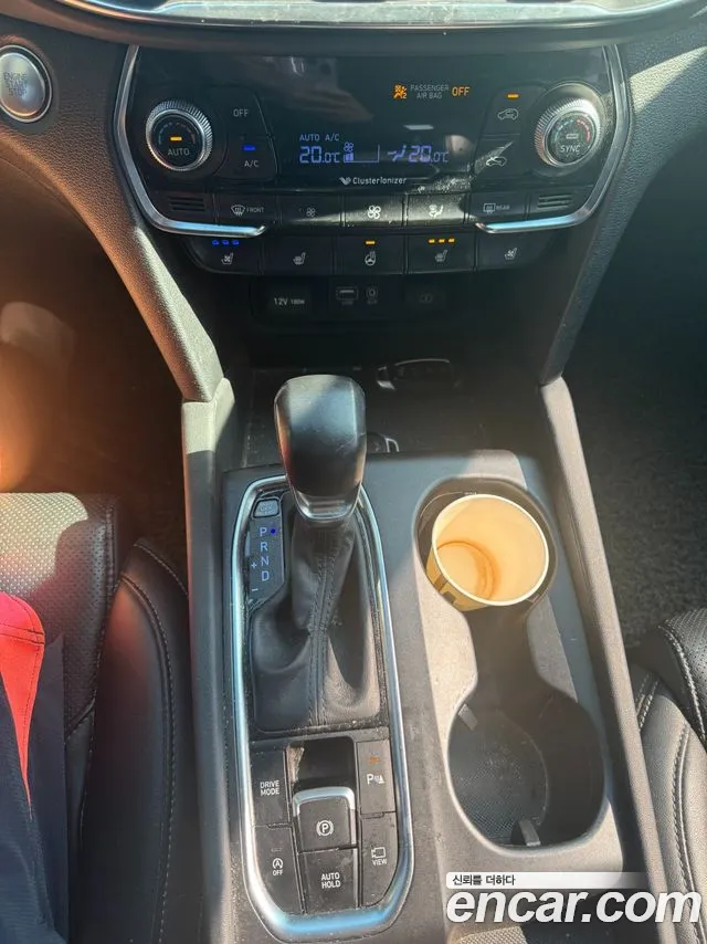 Hyundai Santa Fe 2019 thumb 5