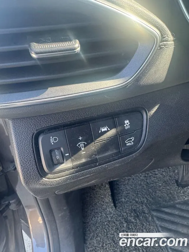 Hyundai Santa Fe 2019 thumb 6
