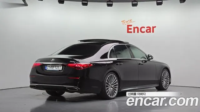 Mercedes-Benz S-Класс 2023 thumb 2