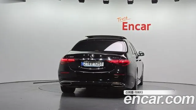 Mercedes-Benz S-Класс 2023 thumb 4