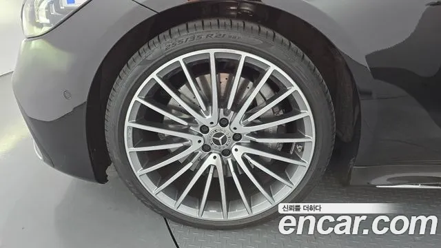 Mercedes-Benz S-Класс 2023 thumb 5