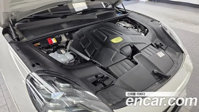 Porsche Cayenne 2022 thumb 6