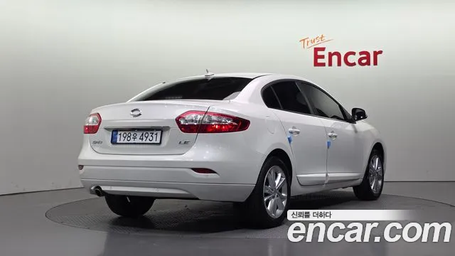 Renault-KoreaSamsung Fluence 2013 thumb 2
