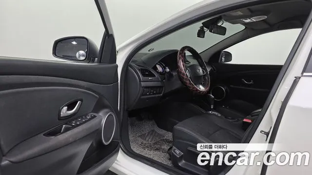 Renault-KoreaSamsung Fluence 2013 thumb 10