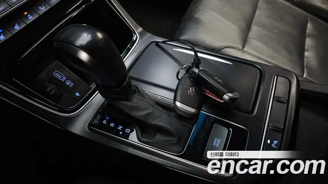 Hyundai Grandeur 2017 thumb 9