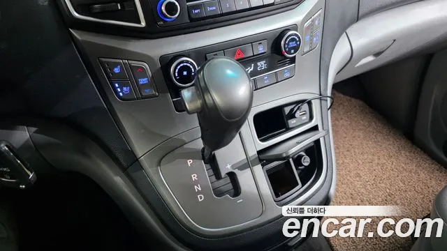 Hyundai Starex 2018 thumb 9