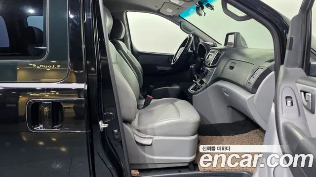 Hyundai Starex 2018 thumb 11
