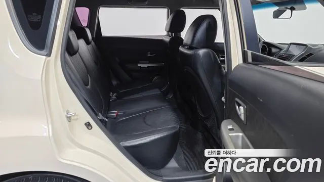 Kia Soul 2012 thumb 12