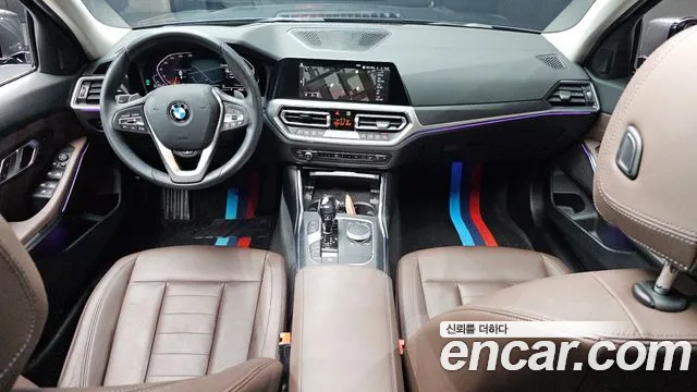 BMW 3-Series 2021 thumb 6