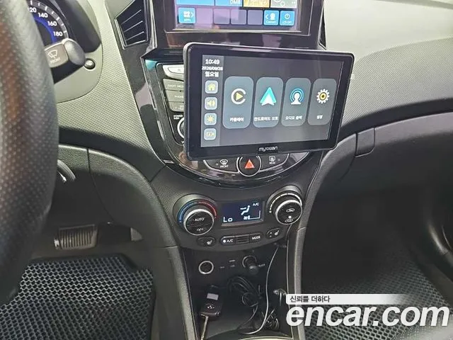 Hyundai Accent 2014 thumb 10