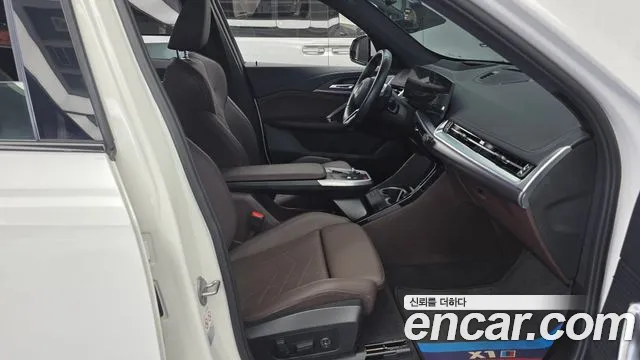 BMW X1 2023 thumb 11