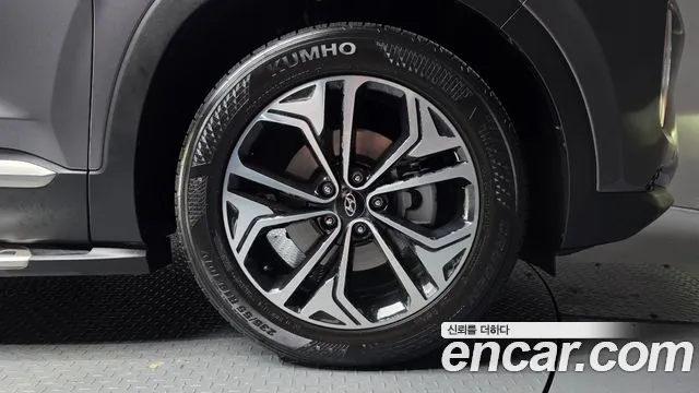 Hyundai Santa Fe 2018 thumb 4